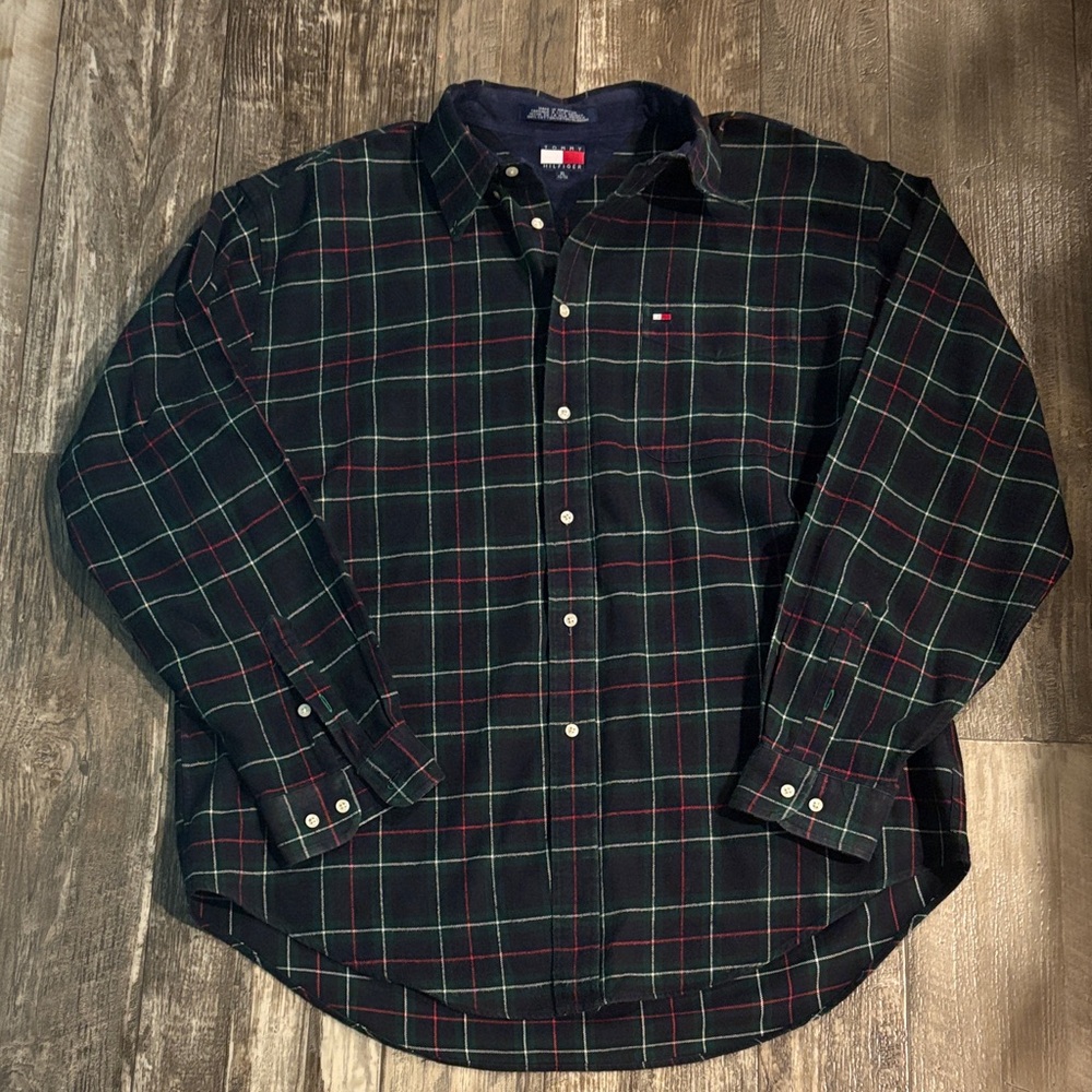 Vintage Tommy Hilfiger Men's Green and Red Plaid Flannel Shirt